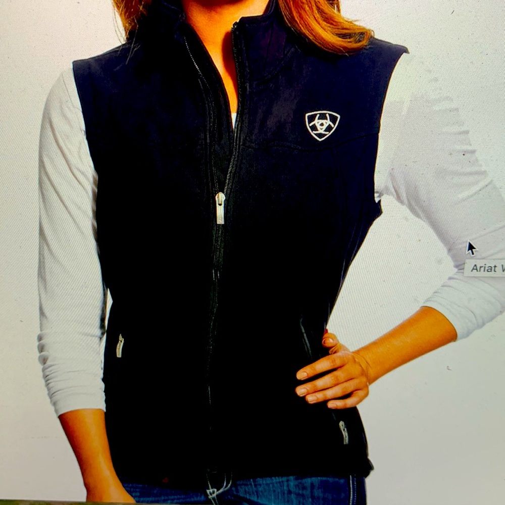 Ariat women’s team soft shell vest